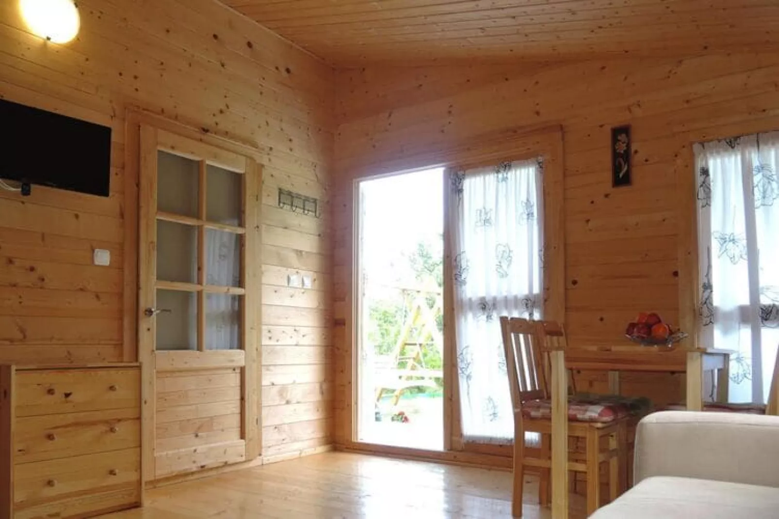 Bungalow Wrzosowo Ptasi Zakatek BON-Living room