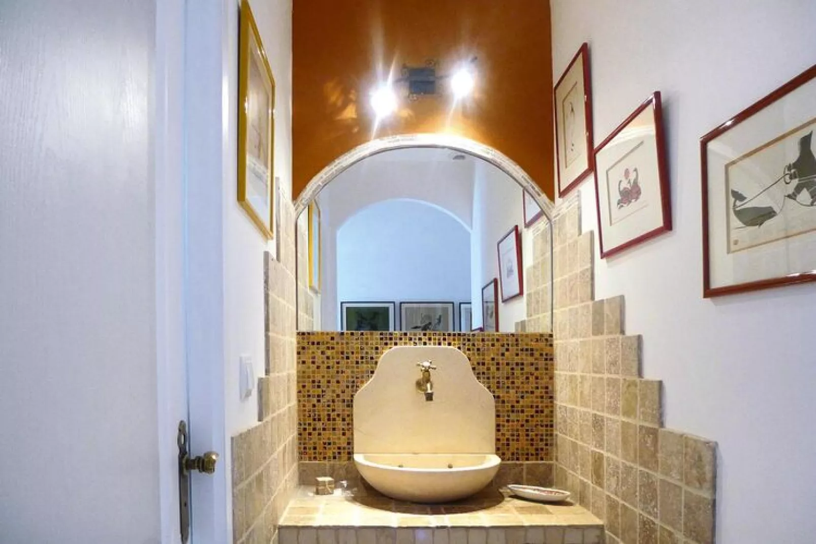 Villa in Lambesc-Bathroom