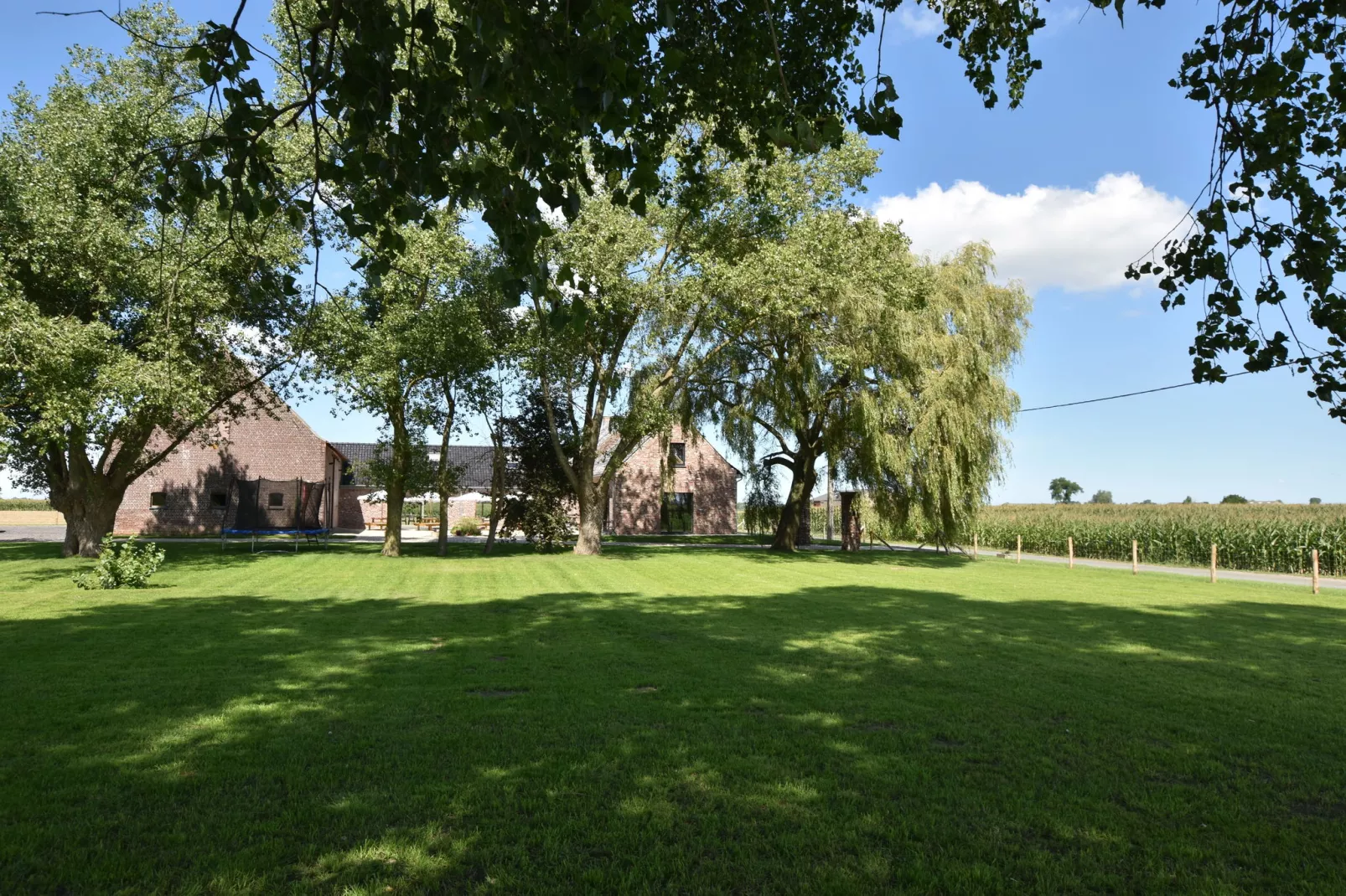 De Korte Lindehoeve-Gardens summer