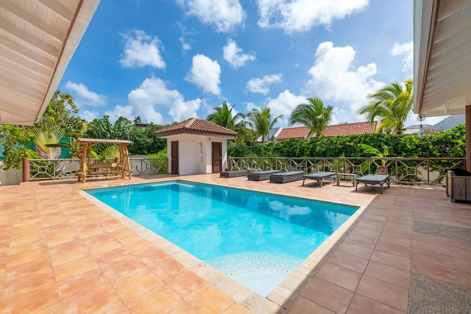 poolofhouse