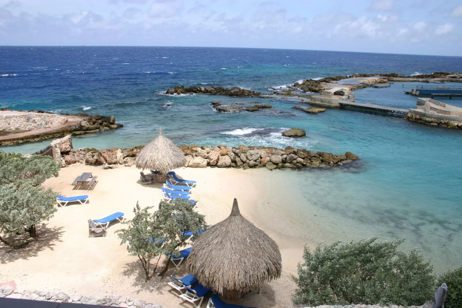 Dolphin View Mambo Beach-Areas summer 1km