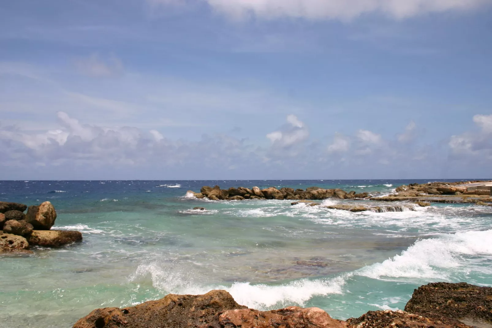Dolphin View Mambo Beach-Areas summer 1km