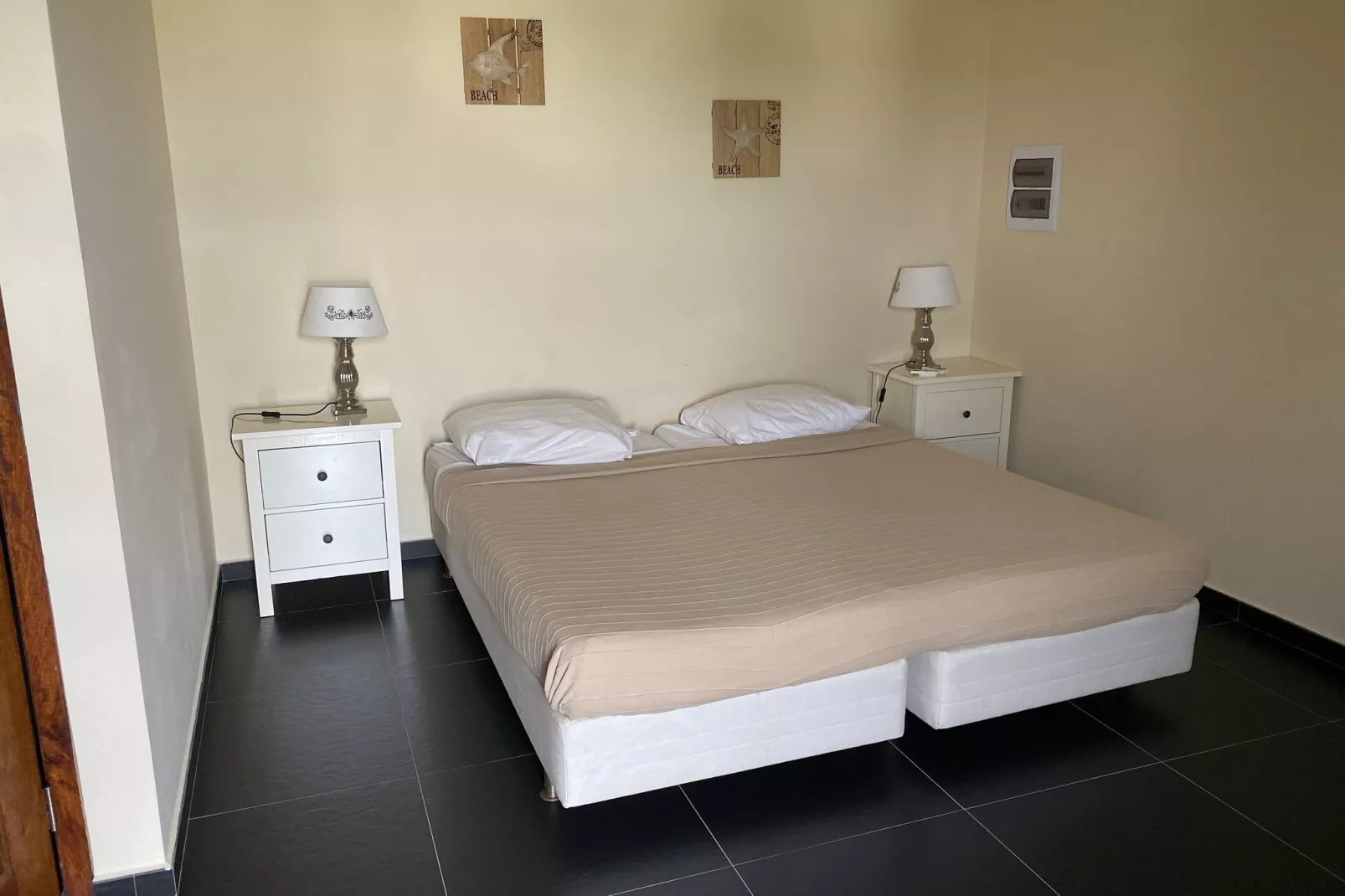 Villa Sonrisa Vista Royal-Chambre