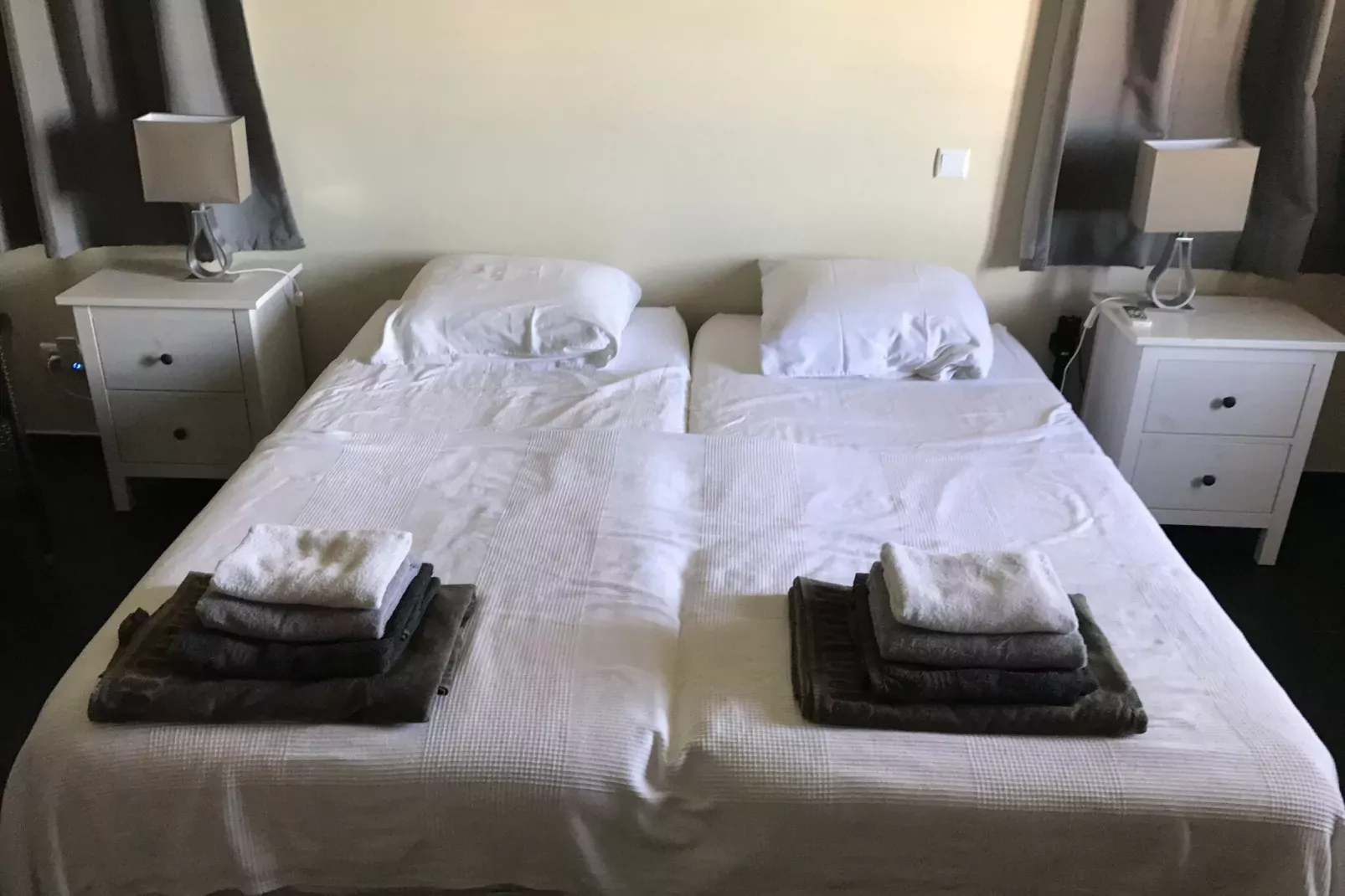 Villa Sonrisa Vista Royal-Chambre