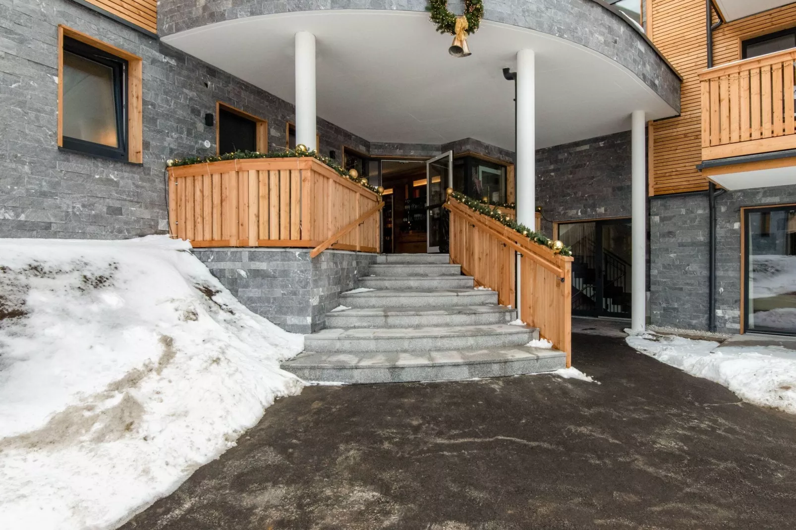 Golden Lodges Type 75-Reception hall