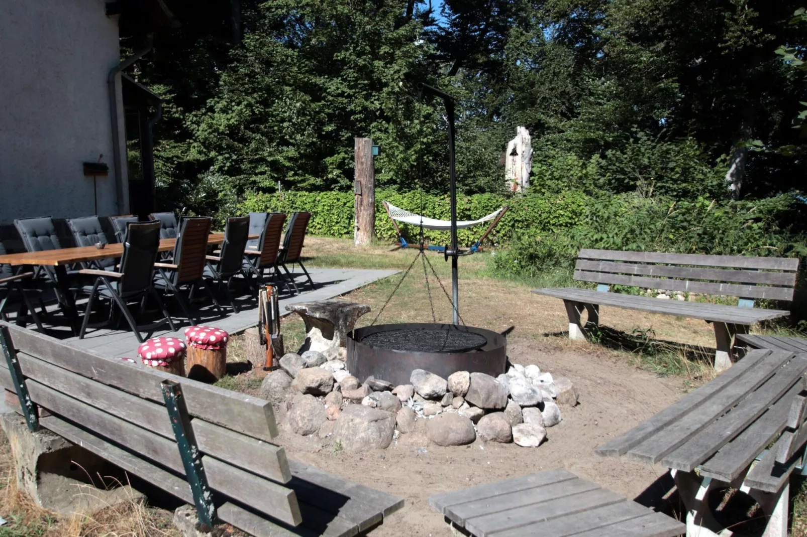 Waldhaus 300 qm-Gärten Sommer