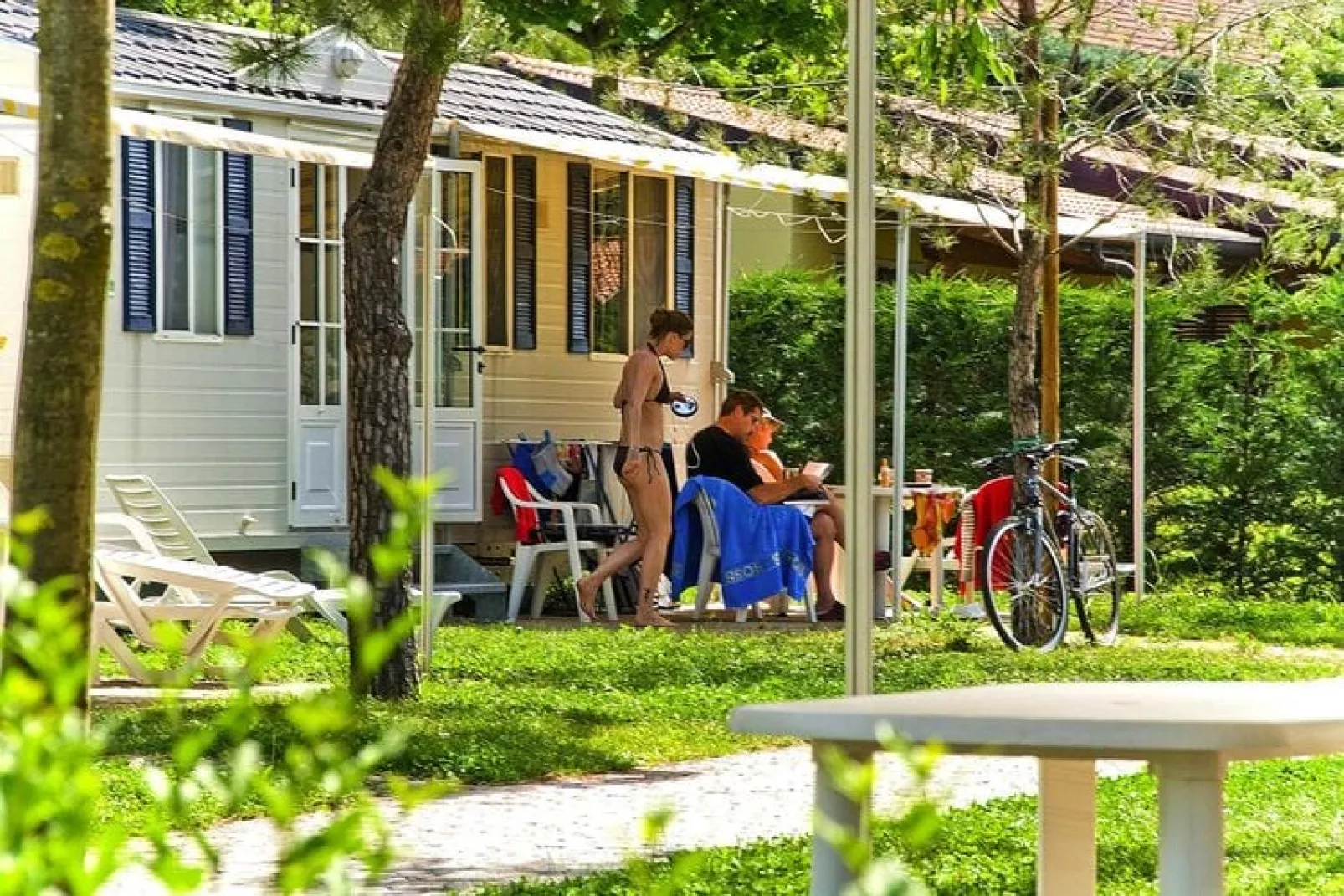 Mobile Homes Del Garda Village, Peschiera-Dalia-Gardens summer