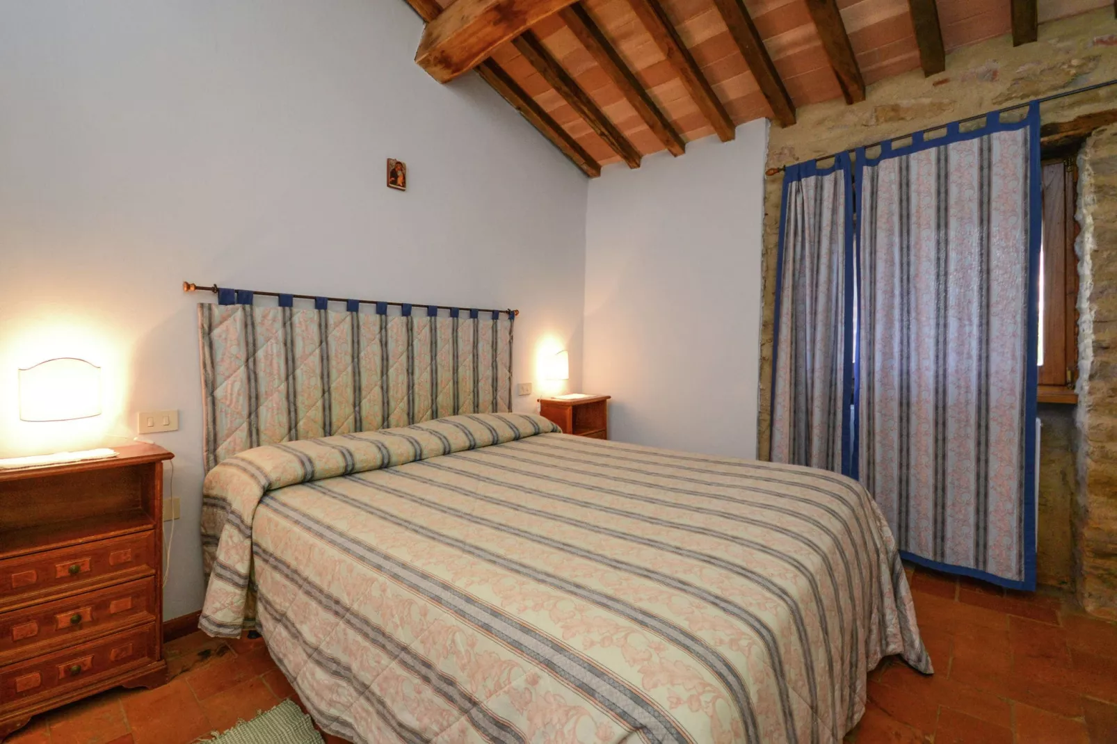 Rondine-Bedroom