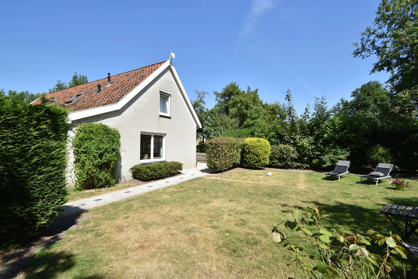 Het Karreveld-Exterior summer