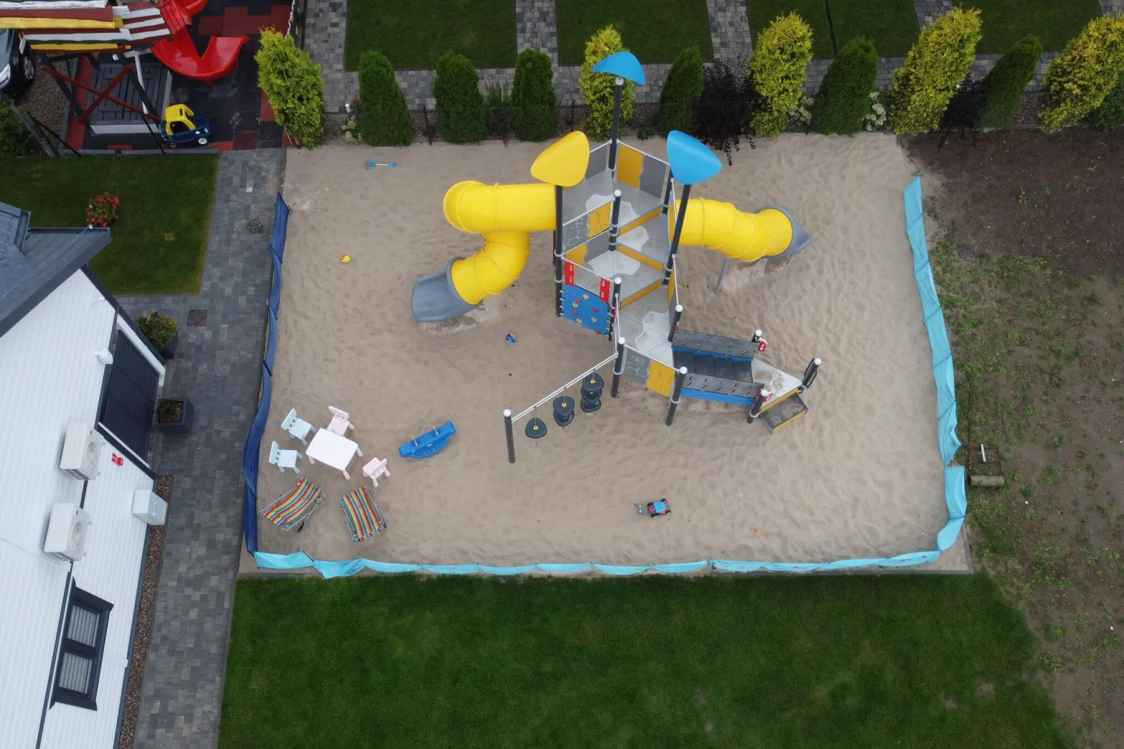 Domki wakacyjne PREMIUM dla 6 osób Sianożęty-Gardens summer