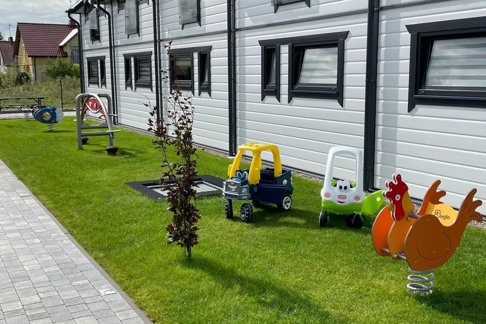 Domki wakacyjne PREMIUM dla 6 osób Sianożęty-Gardens summer