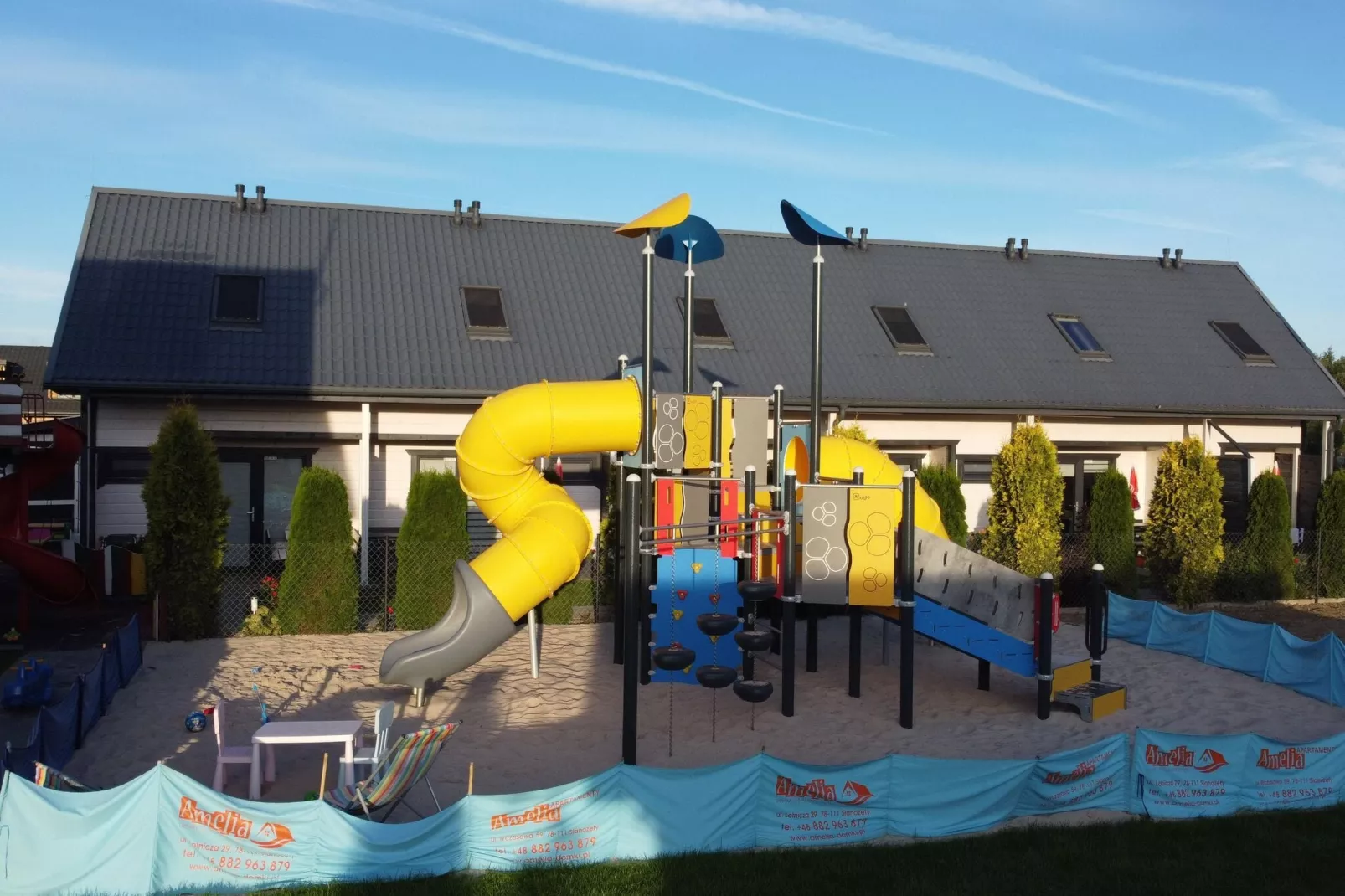 Domki wakacyjne PREMIUM dla 6 osób Sianożęty-Gardens summer