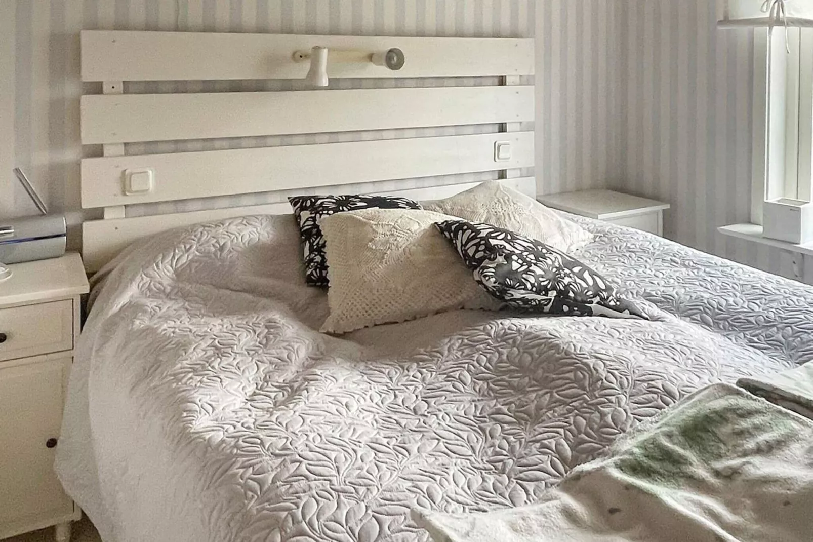 4 person holiday home in HENÅN-Indoor