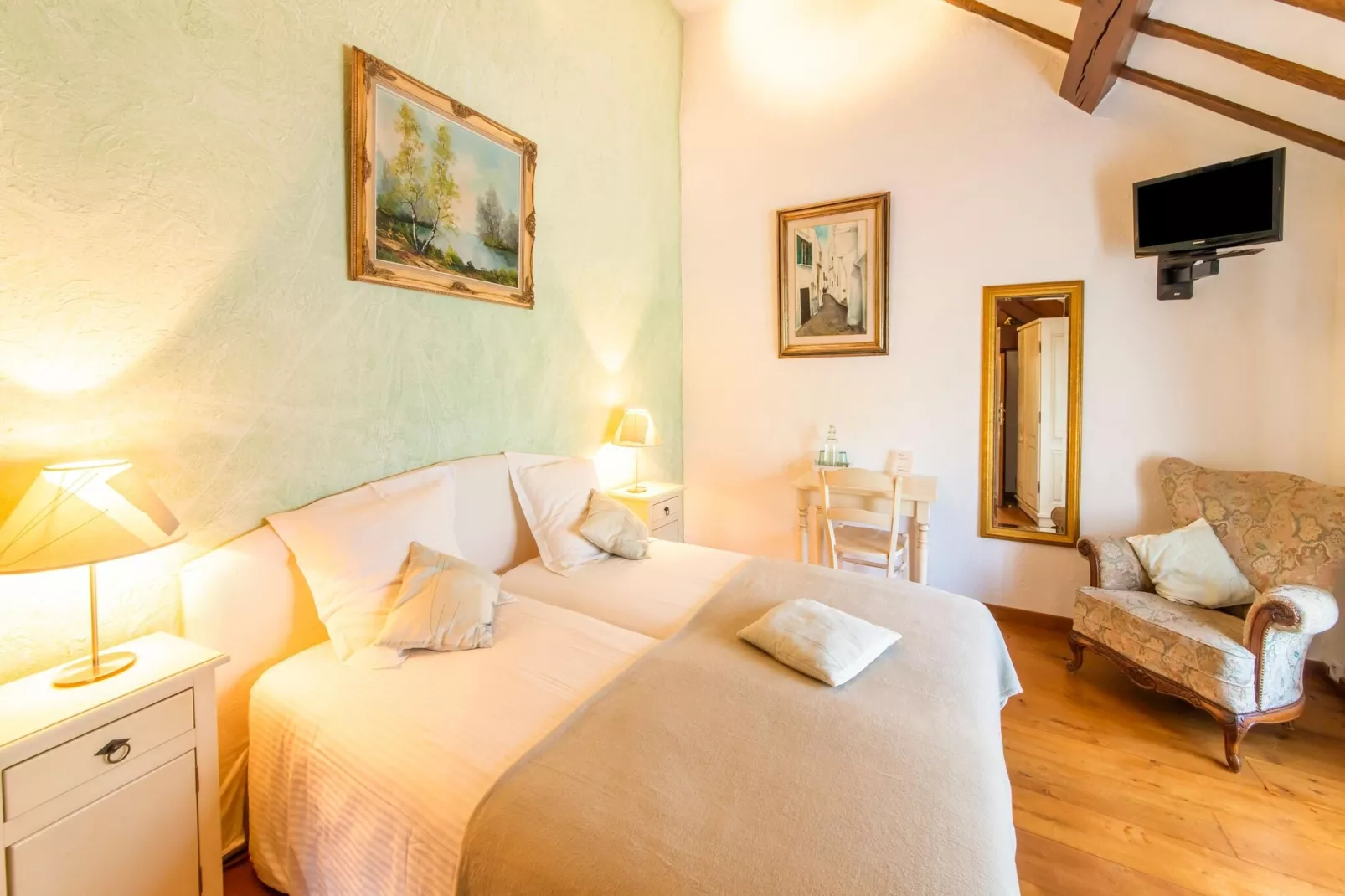 La Roustiere-Chambre