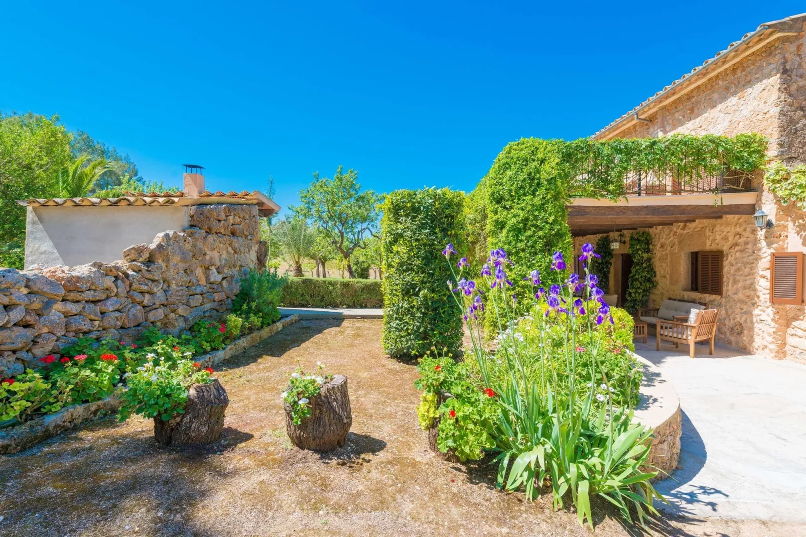 Ca Na Barbara-Exterior summer