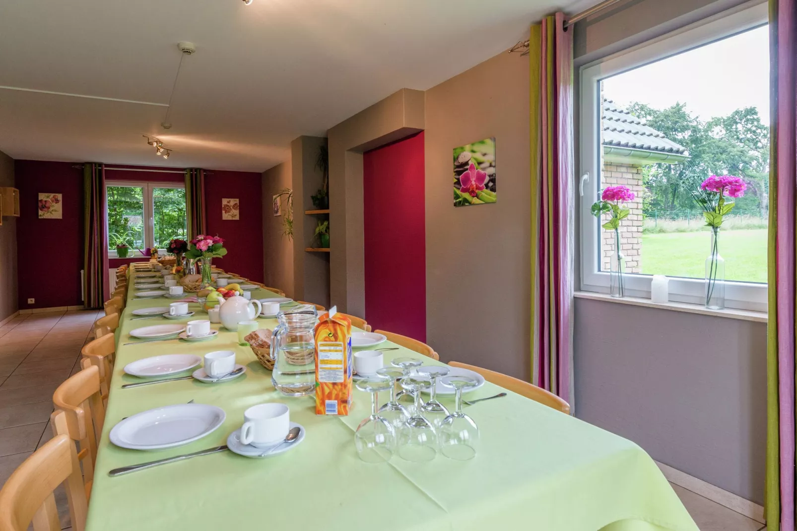 Les Bouleaux-Salle à manger