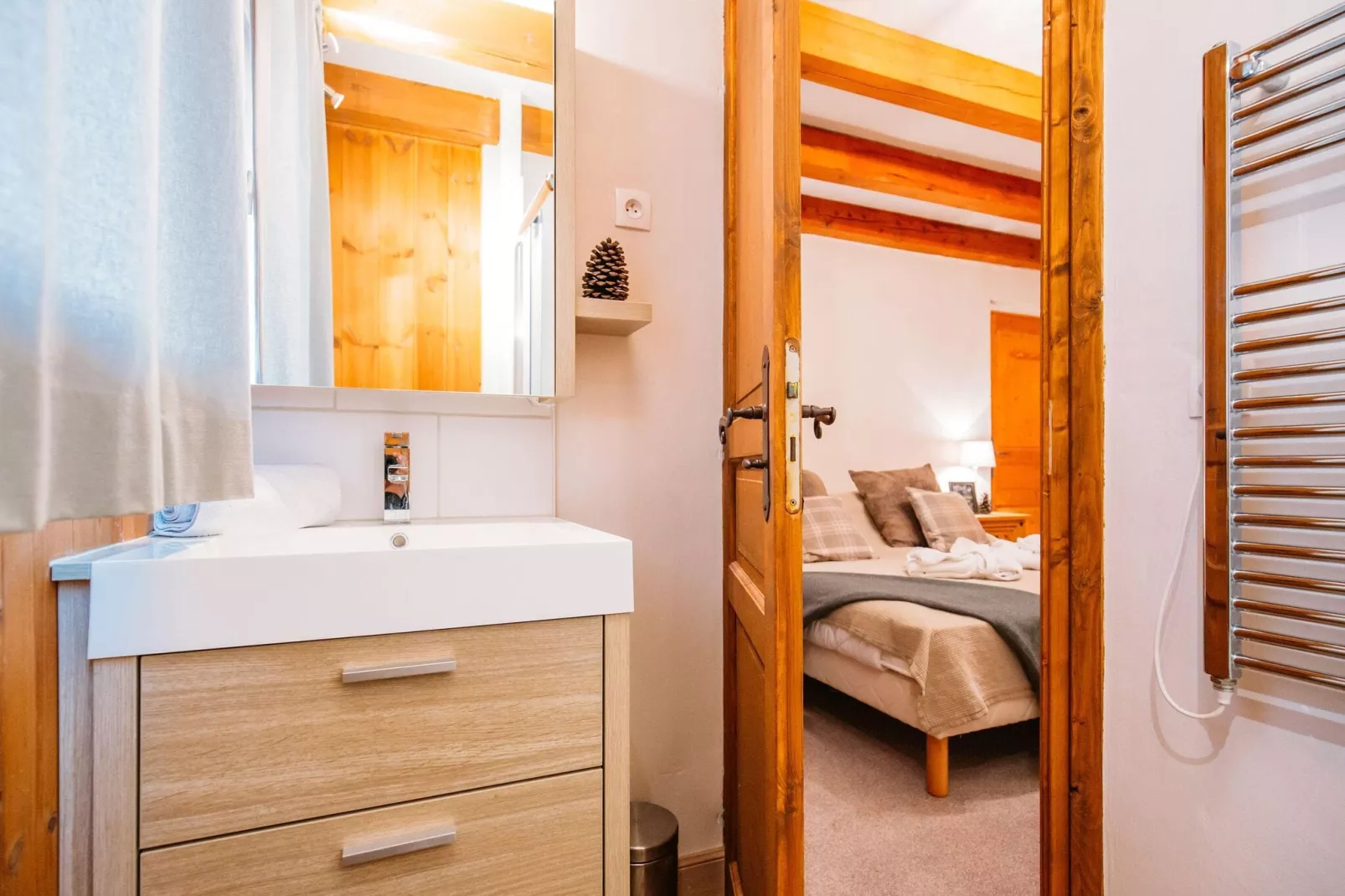 Chalet Perle-Bathroom