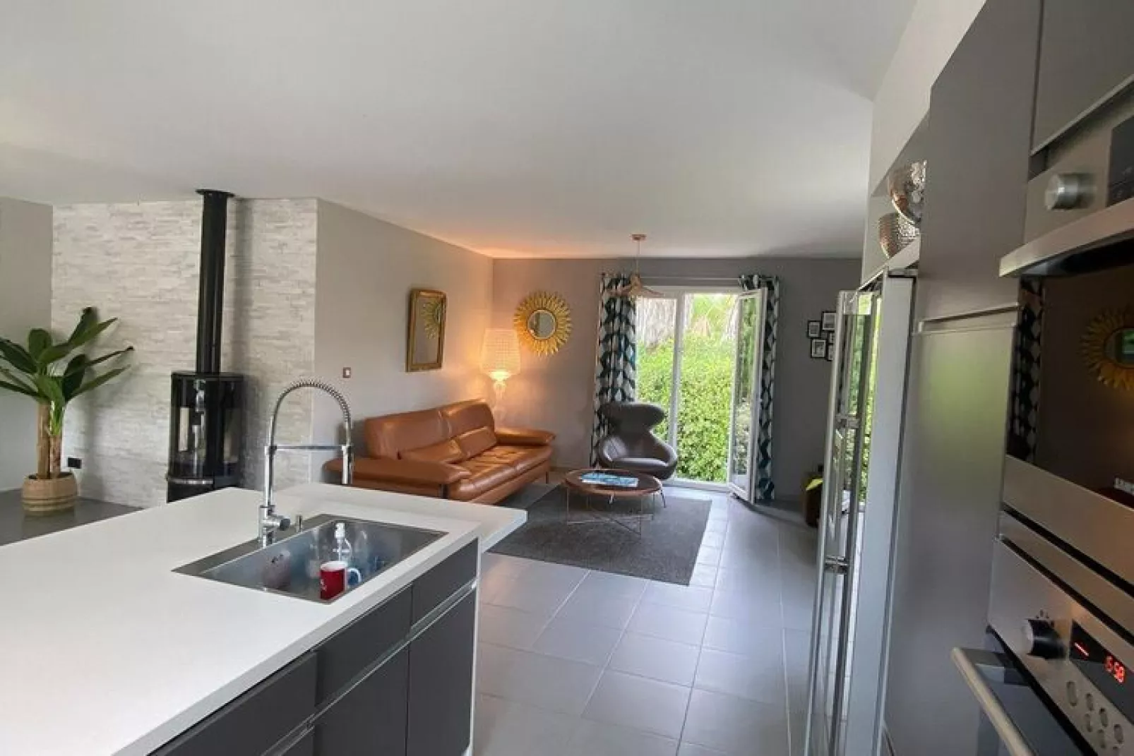 Petit Maure-Kitchen