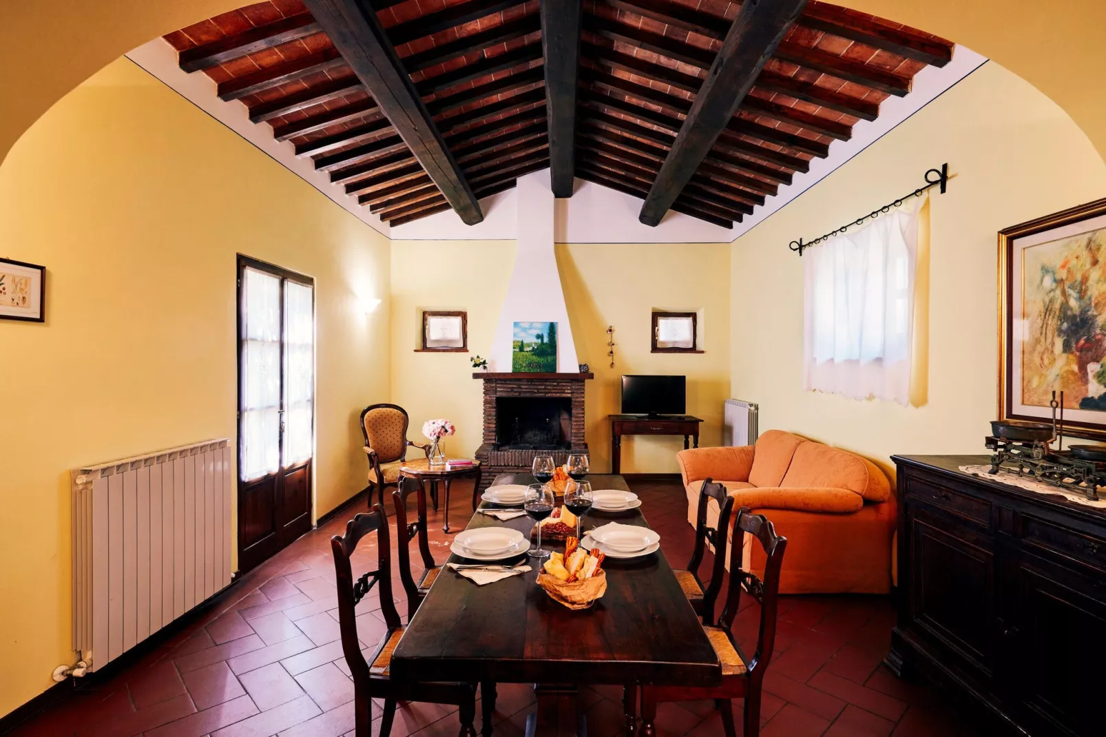Melograno-Living room