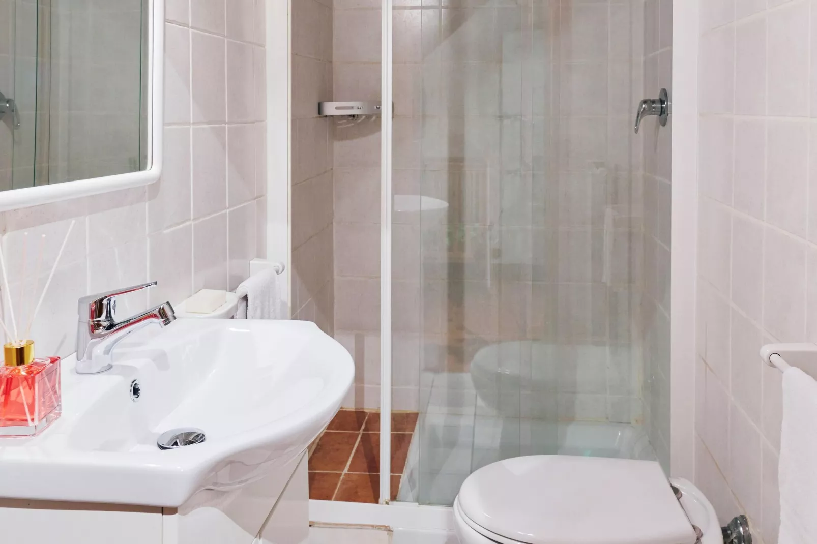 Melograno-Bathroom