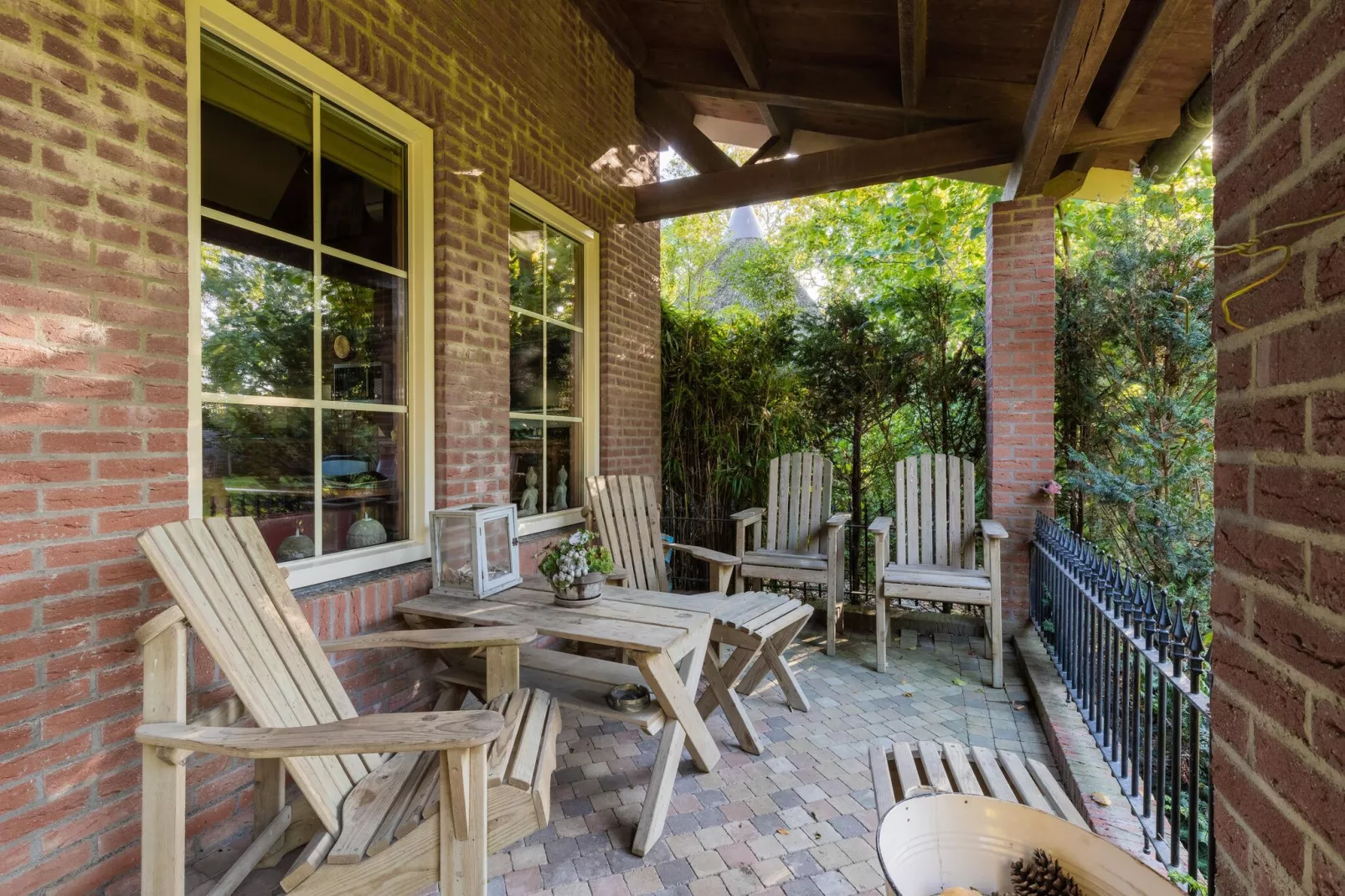 Vakantiewoning Wijnaldum-Terrace balcony