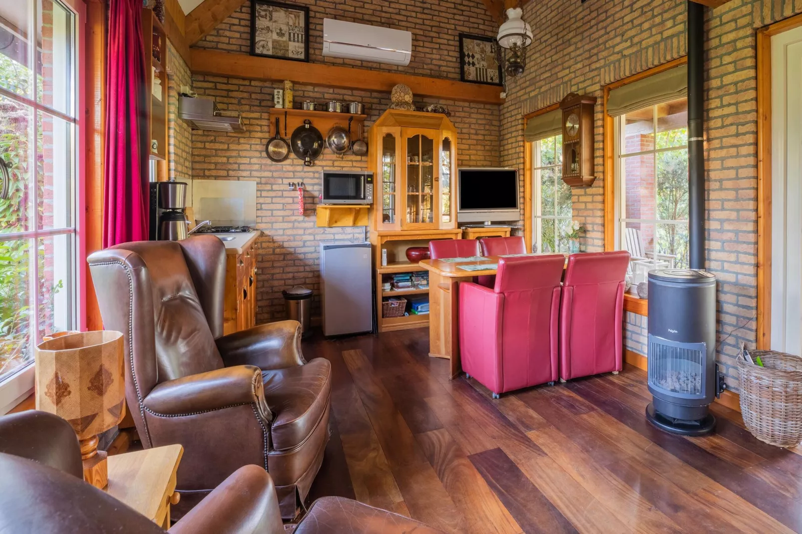Vakantiewoning Wijnaldum-Living room