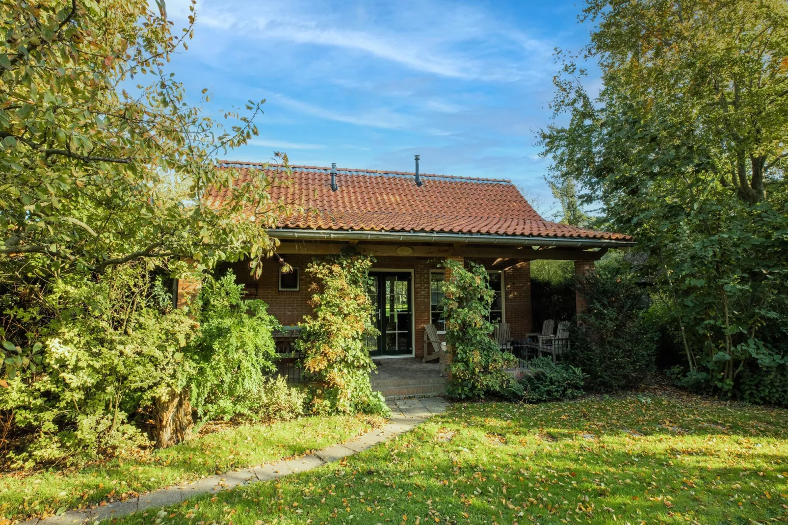Vakantiewoning Wijnaldum-Exterior summer