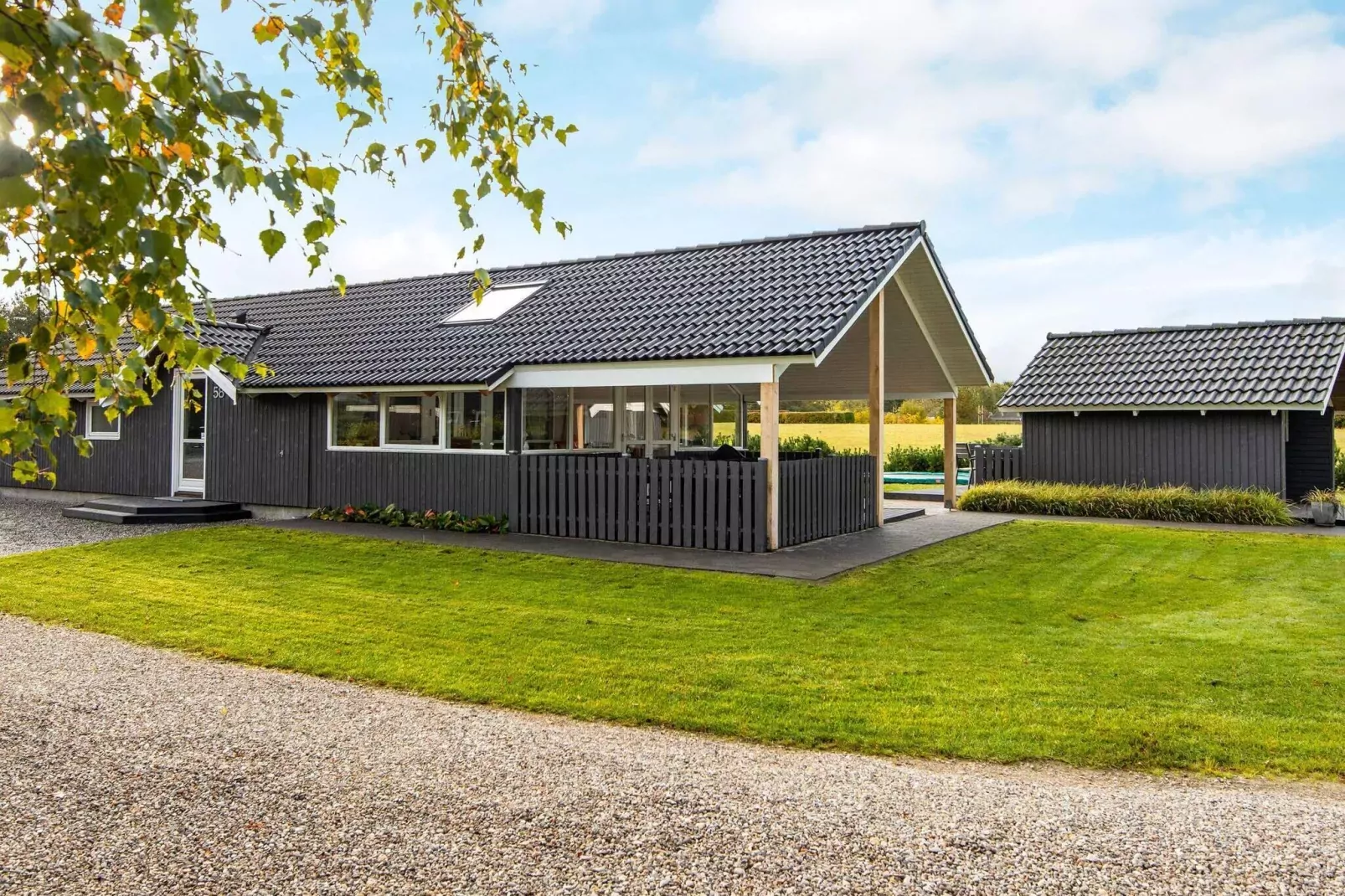 Maison de vacances pour 8 a Hovborg