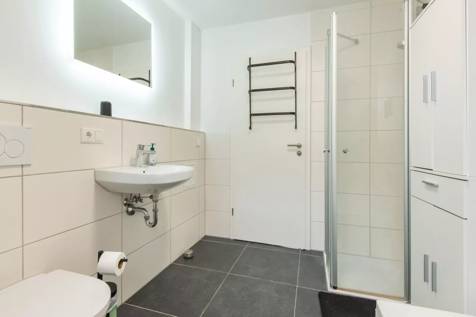Ferienwohnung Haunsheim rechts-Badezimmer