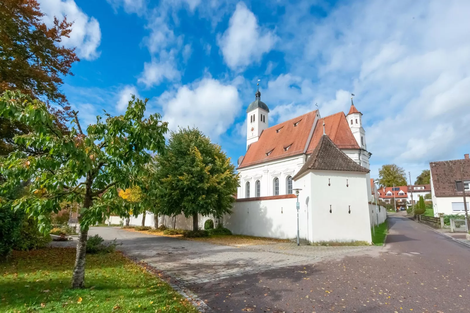 Ferienwohnung Haunsheim links-Gebiete Sommer 1 km