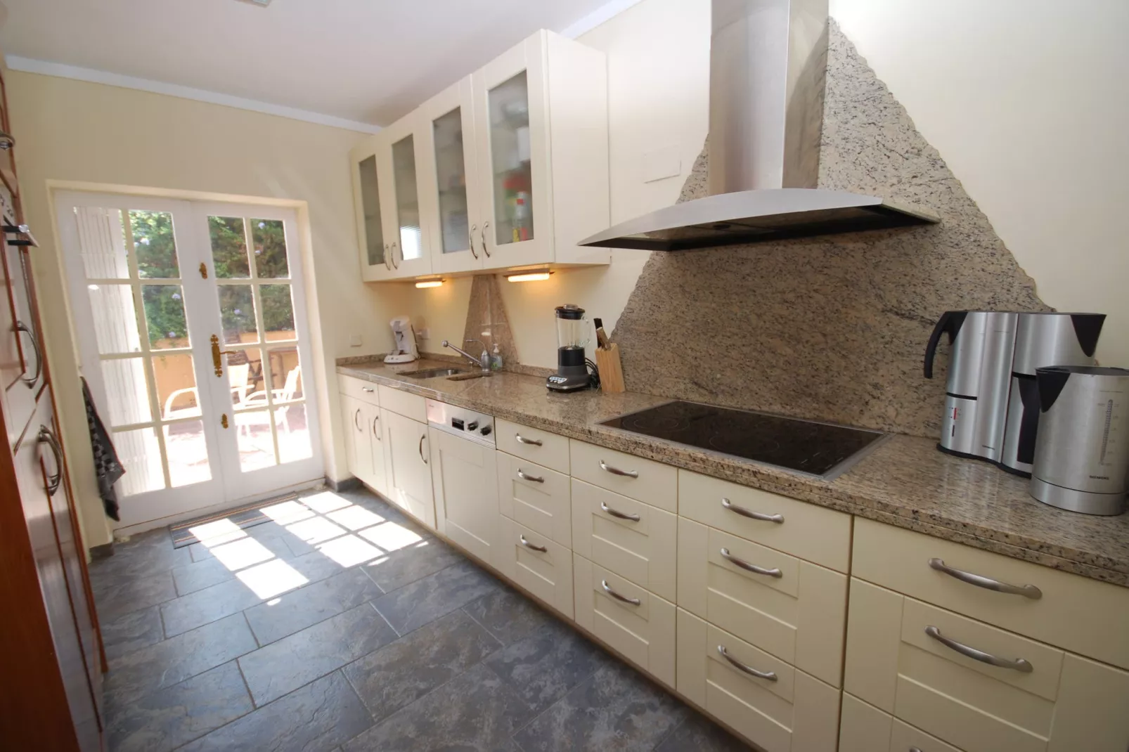 La Roca-Kitchen