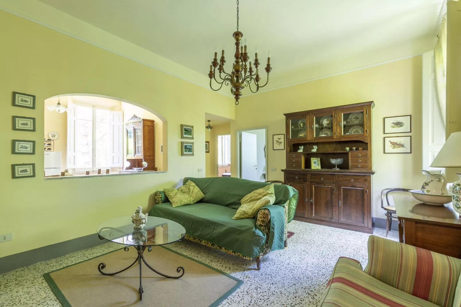CASA ROSSA 8 pax-Living room