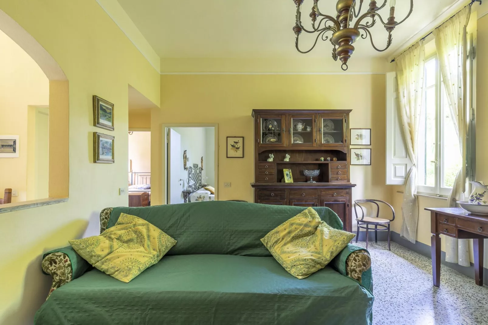CASA ROSSA 8 pax-Living room