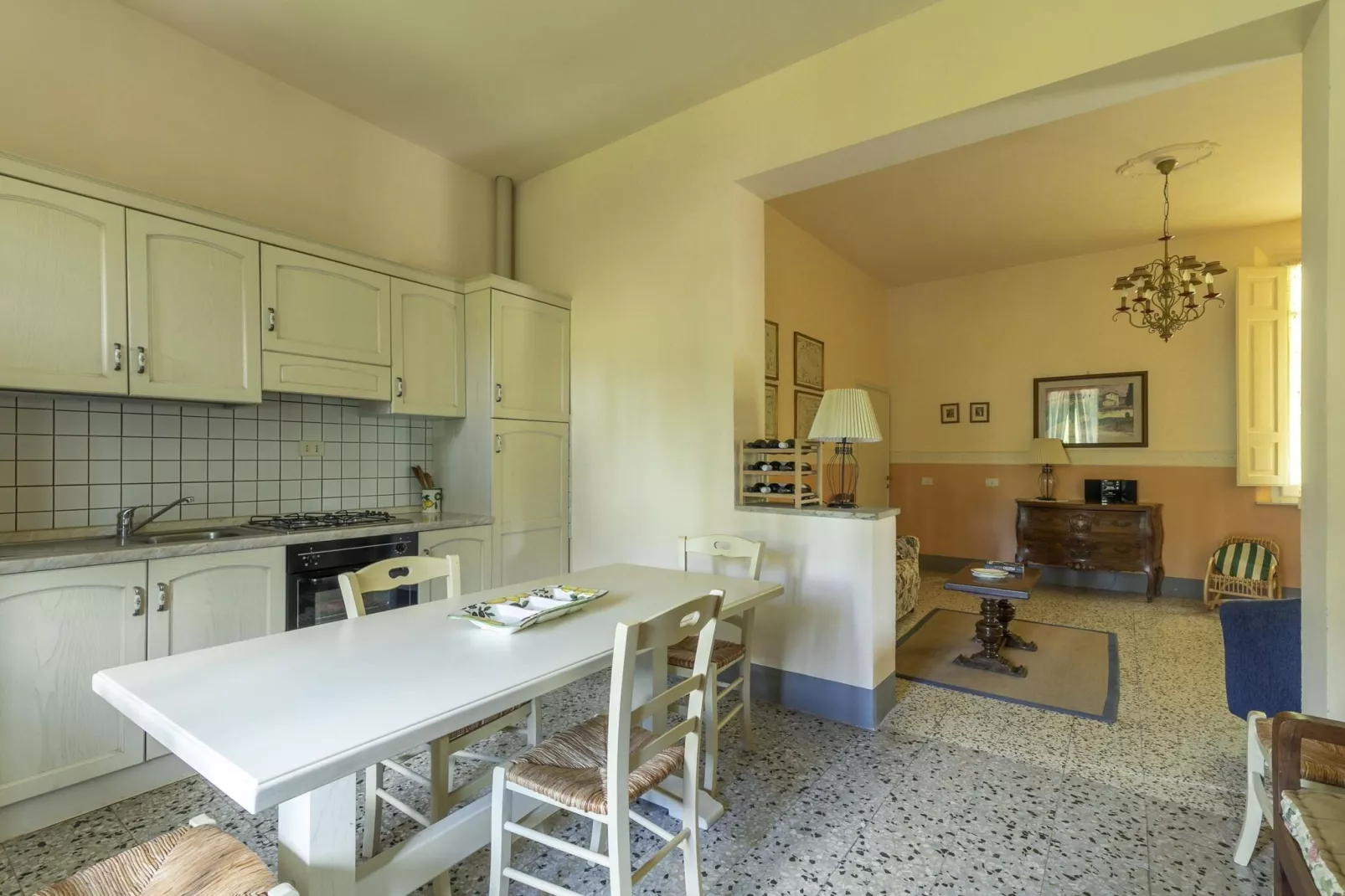CASA ROSSA 8 pax-Kitchen
