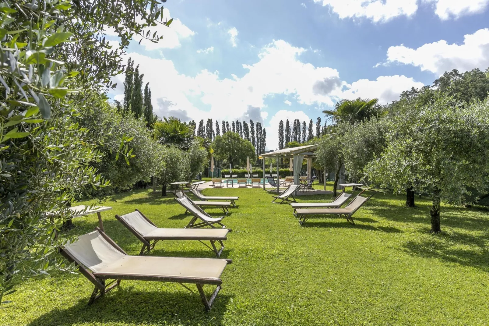CASA ROSSA 8 pax-Gardens summer
