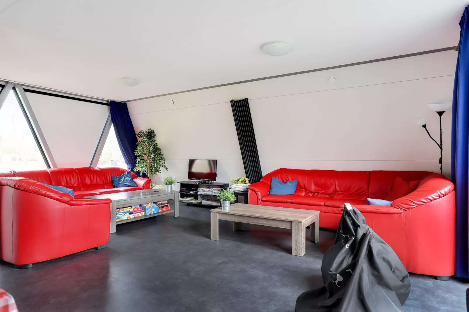 Kaartenhuis-Living room