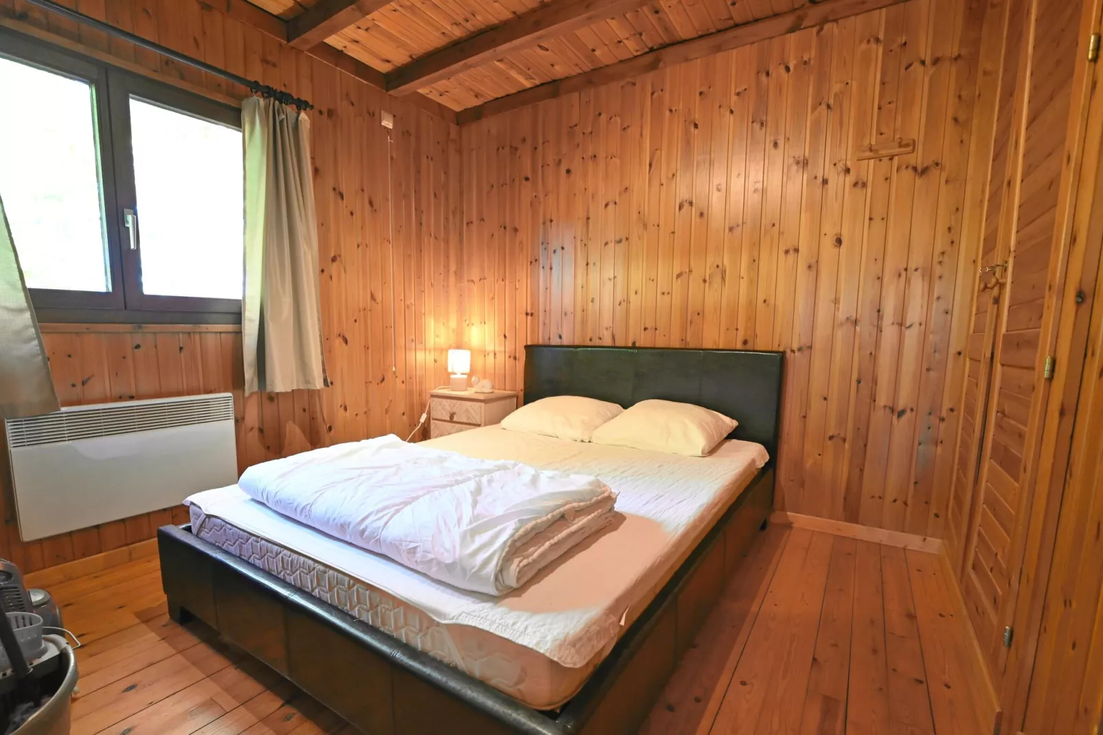 HORTENSIAS-Bedroom