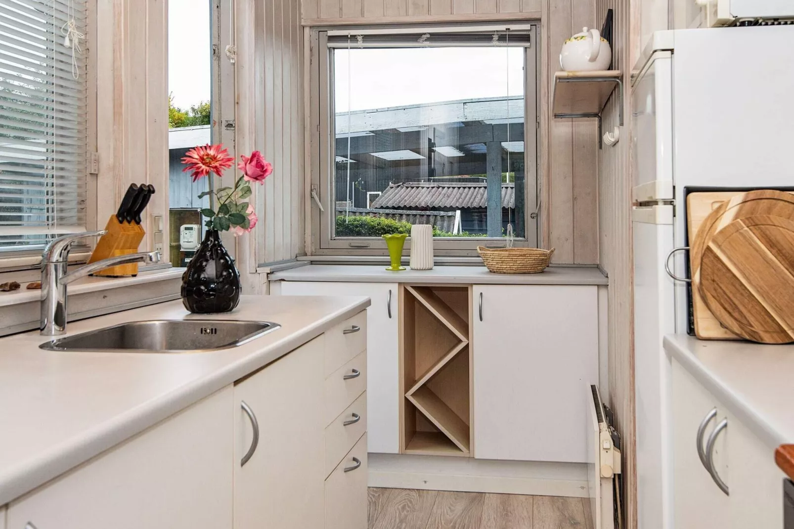 4 person holiday home in Rønde-By Traum-Indoor