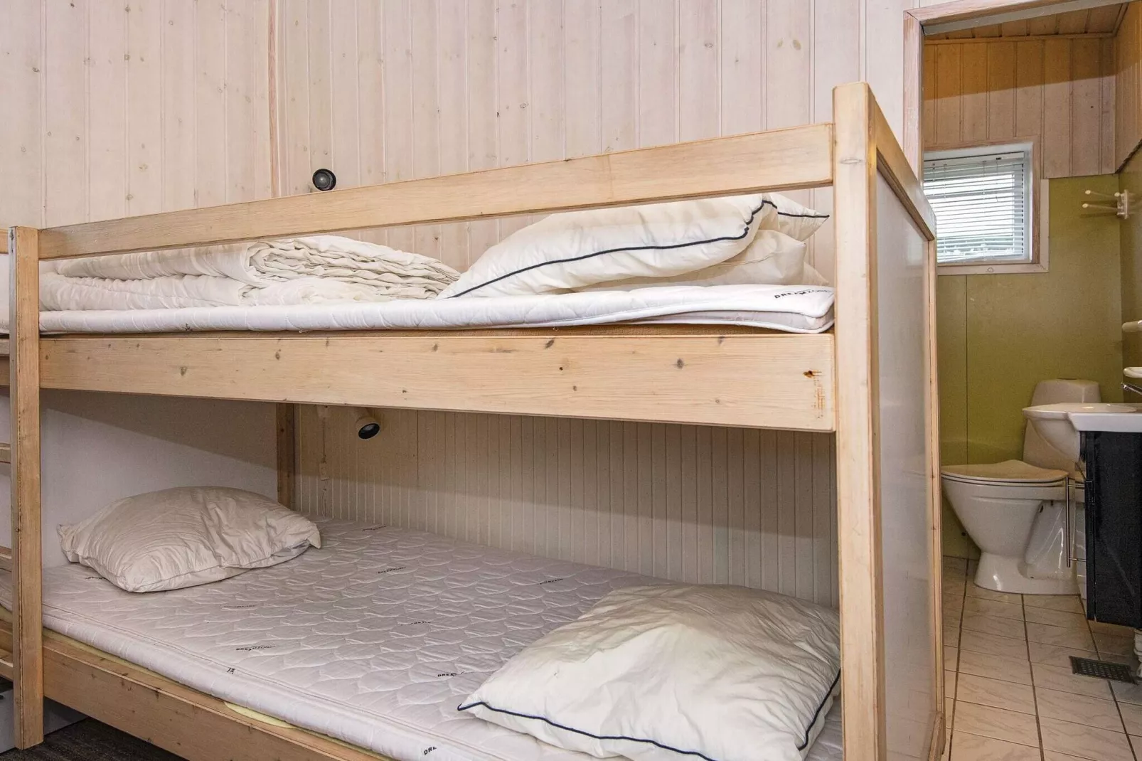 4 person holiday home in Rønde-By Traum-Indoor