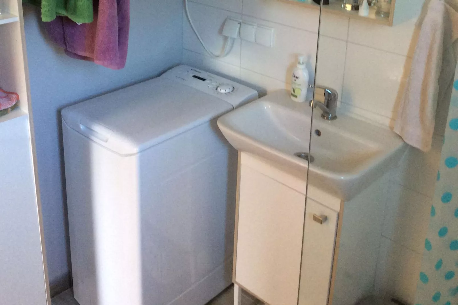 Holiday house by the lake-Bathroom
