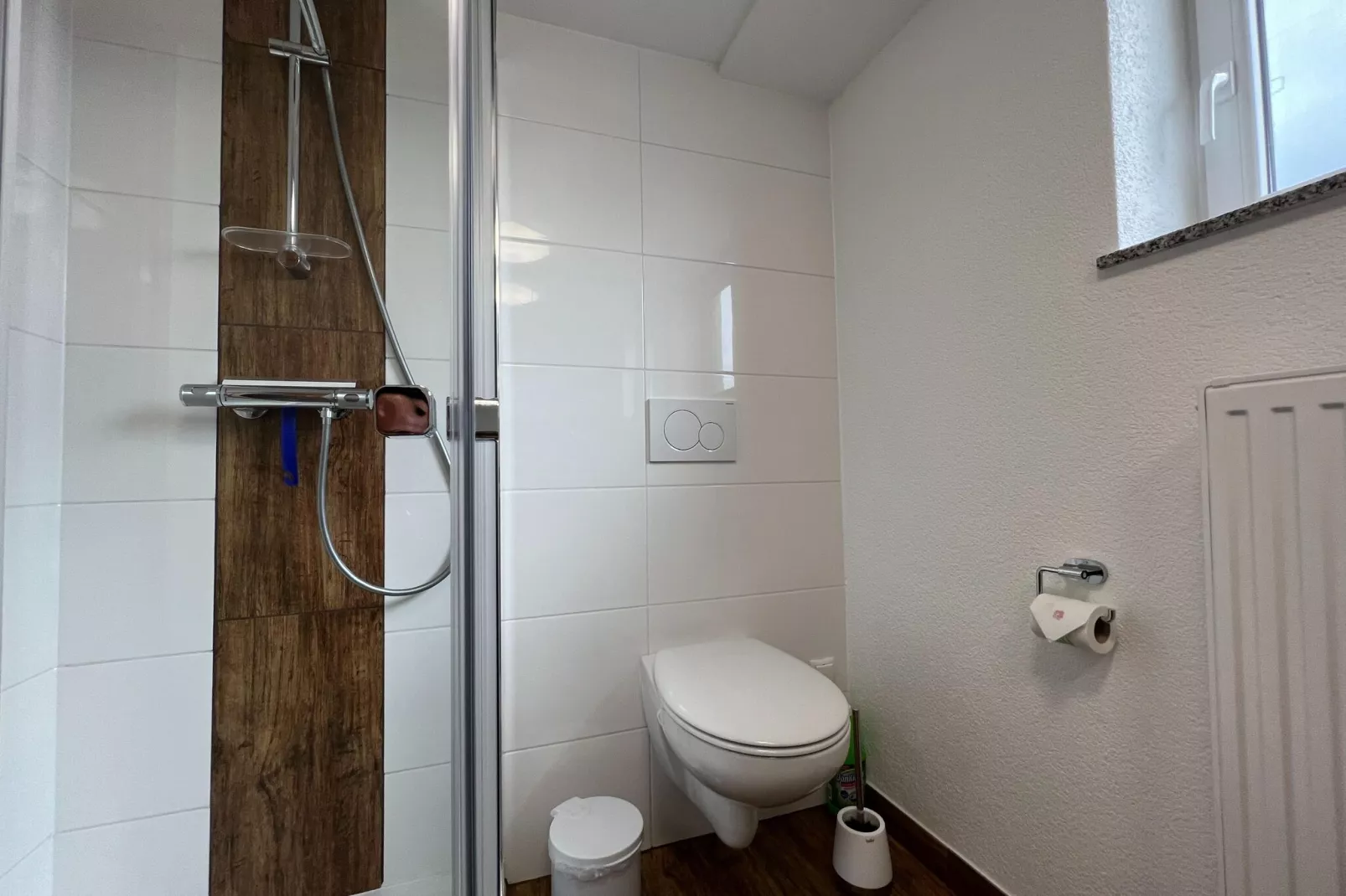 Graslerhütte-Bathroom