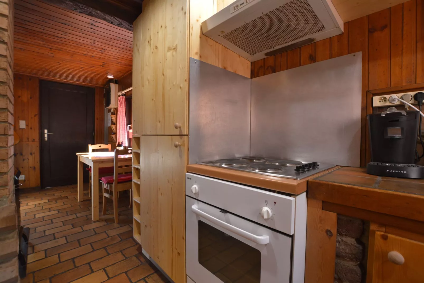 La Cabane-Kitchen