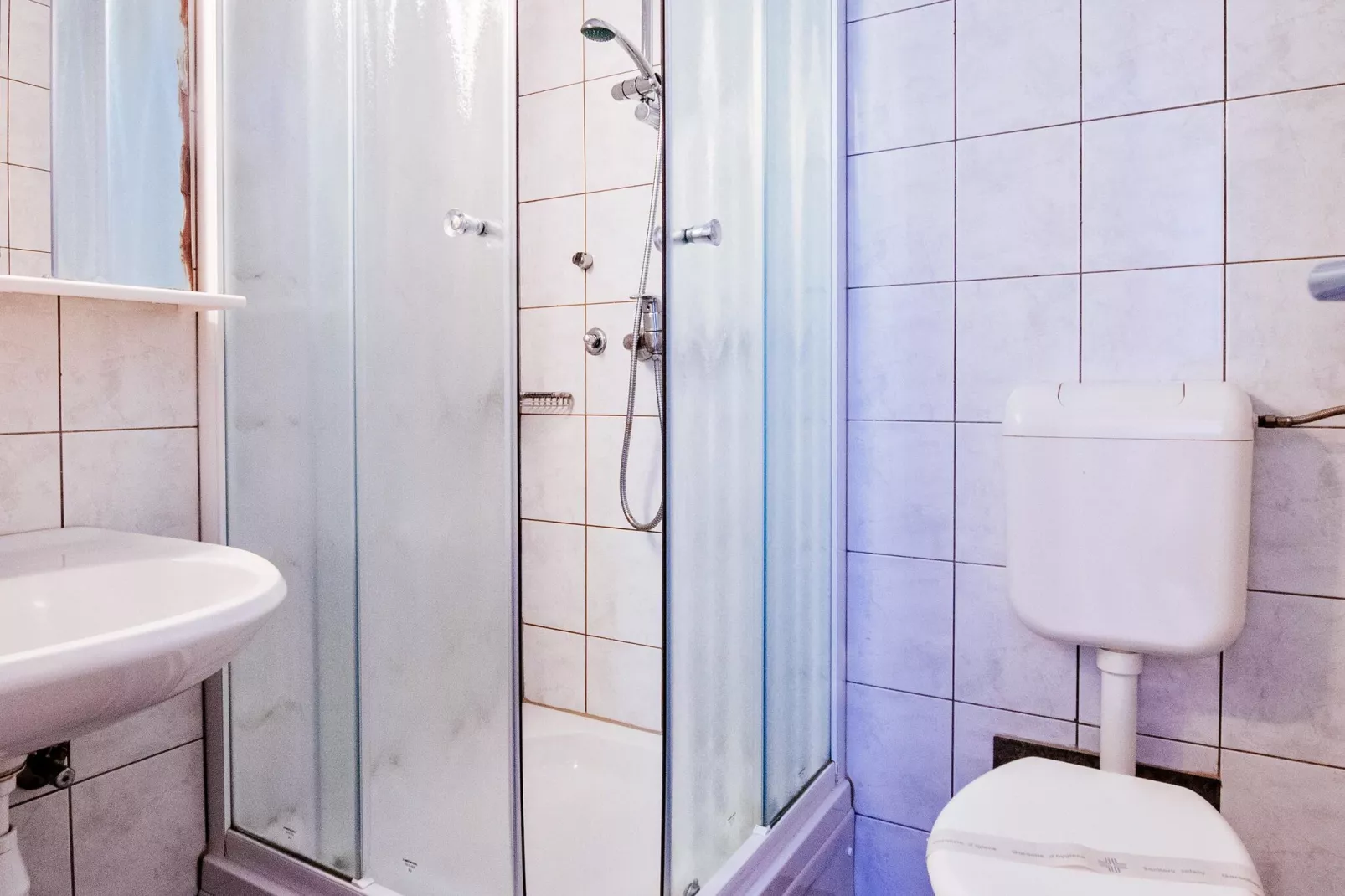 Zaton Holiday Resort Zaton-Nin -3-Raum-App AP/5 - 3 Sterne - 35 qm für 5 Pers-Bathroom