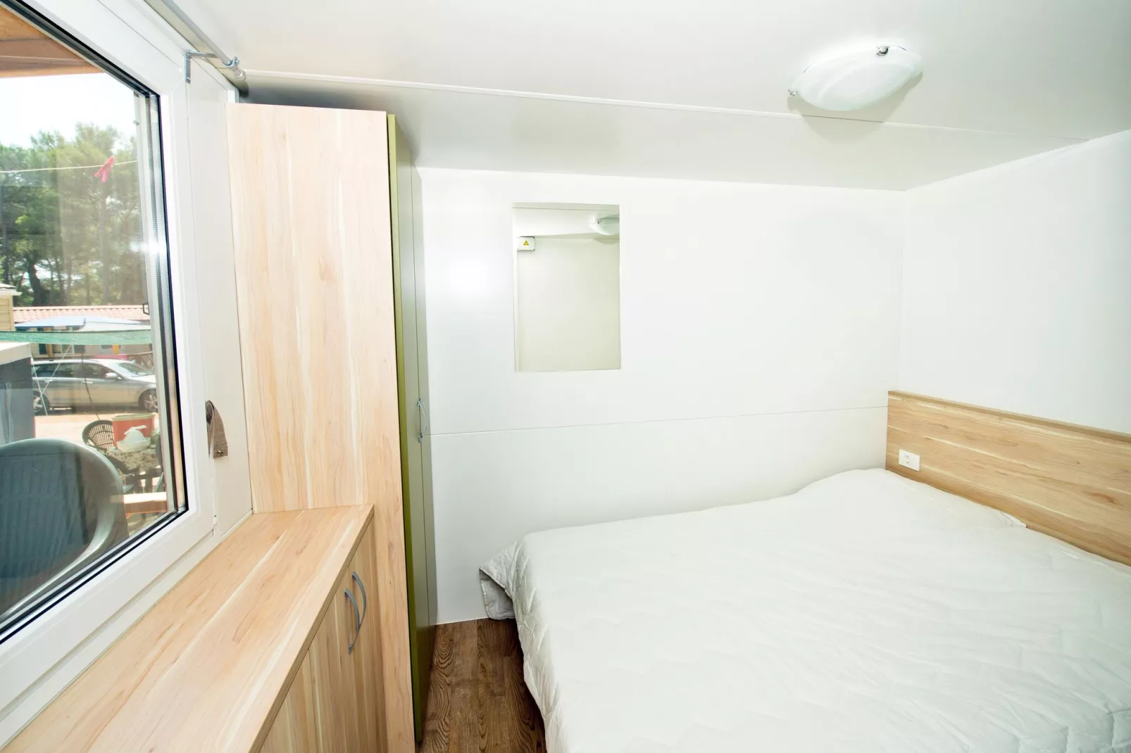 Zaton Holiday Resort - Mobile Home Deluxe Family 4 plus 1 - ca 34 m2-Bedroom