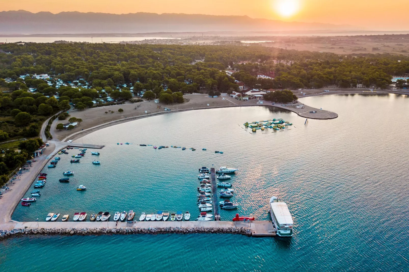 Zaton Holiday Resort - Mobile Home Premium 6 & 1 für 7 Pers-Water view