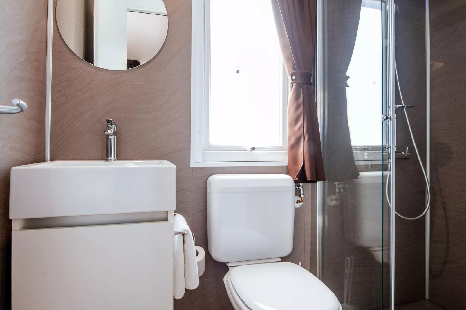 Mobile Homes Zaton Holiday Resort - Mobile Home Superior 5 &1 ca 34 qm für 6 Pers-Bathroom