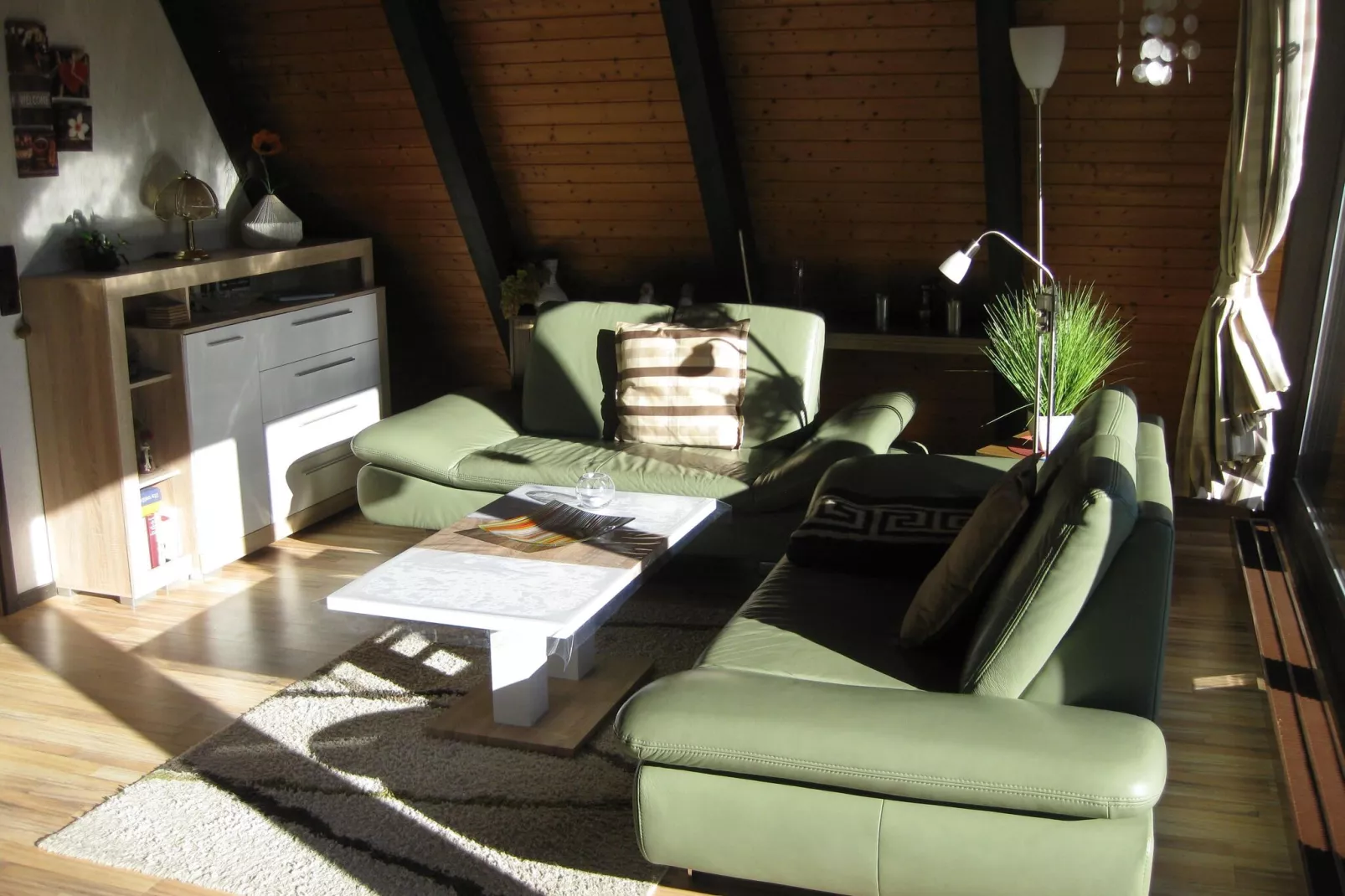 Ronshausen 1-Living room