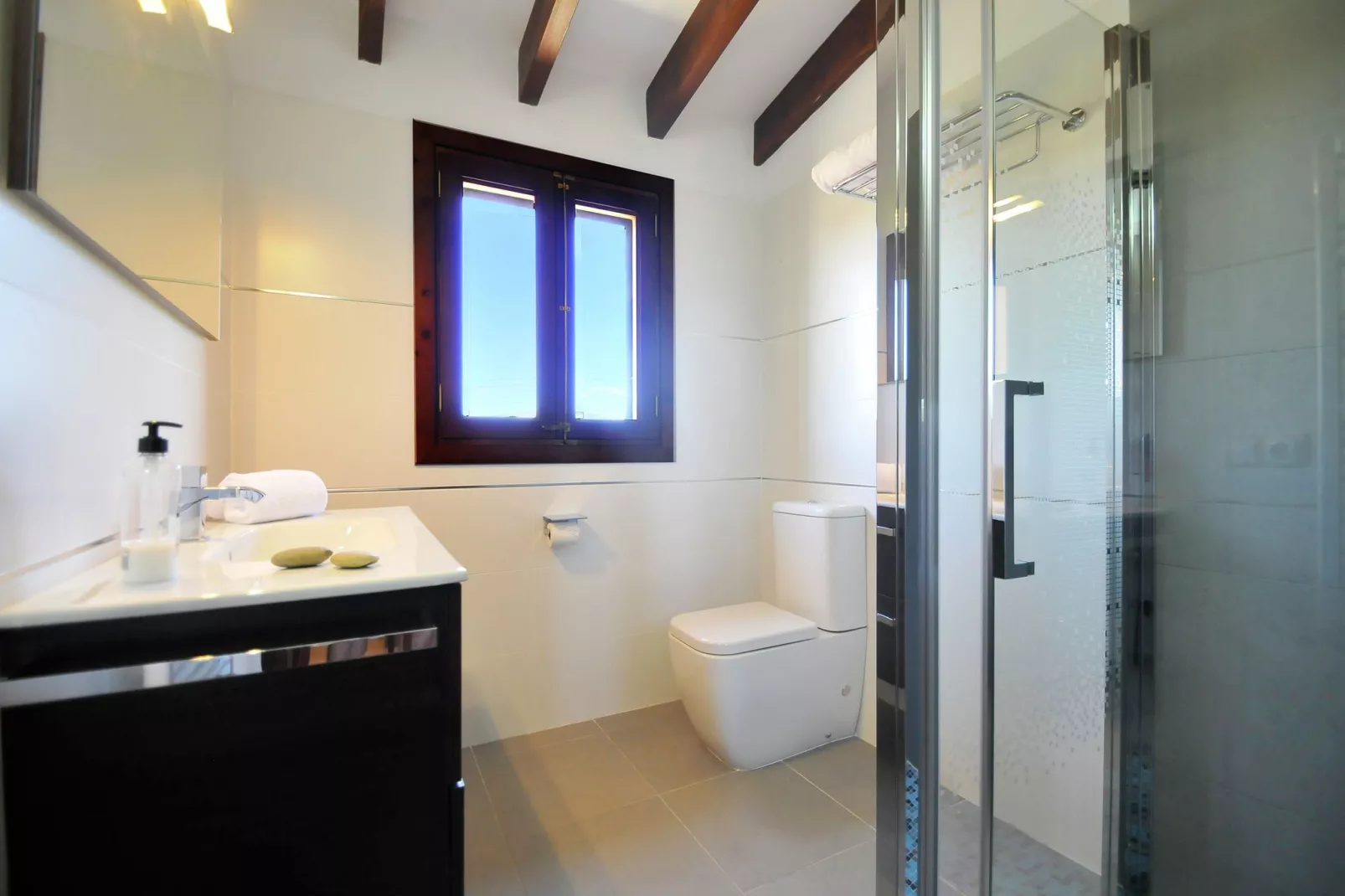 Son Nadal-Bathroom