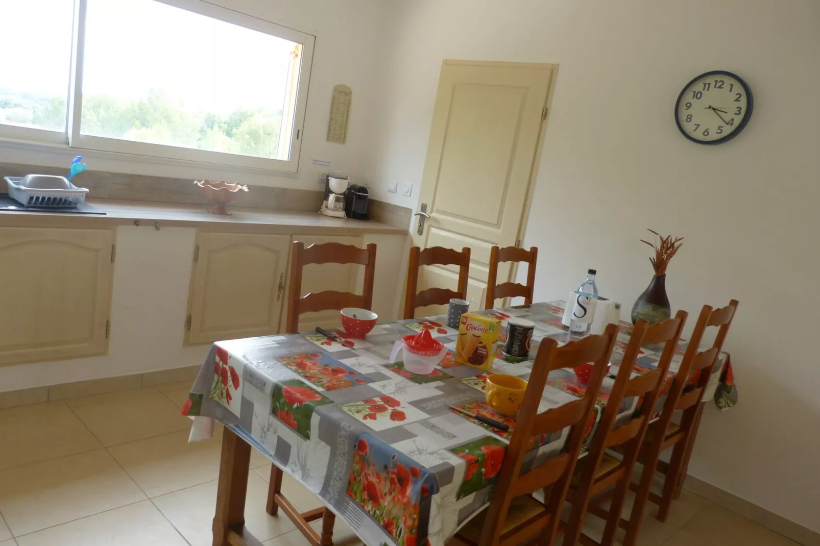 Les Lavandes-Dining room