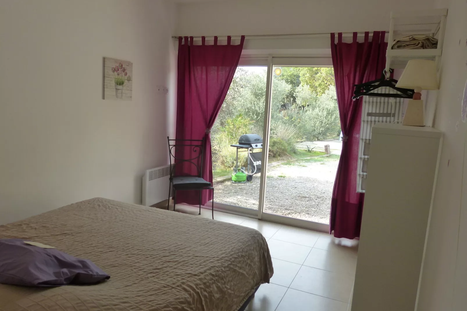 Les Lavandes-Bedroom